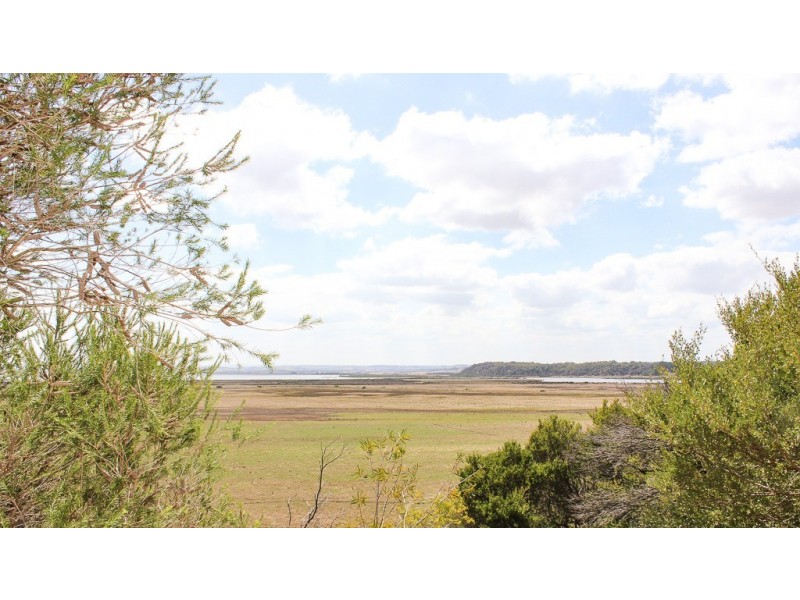 12 LANDSCAPE DRIVE, Venus Bay VIC 3956