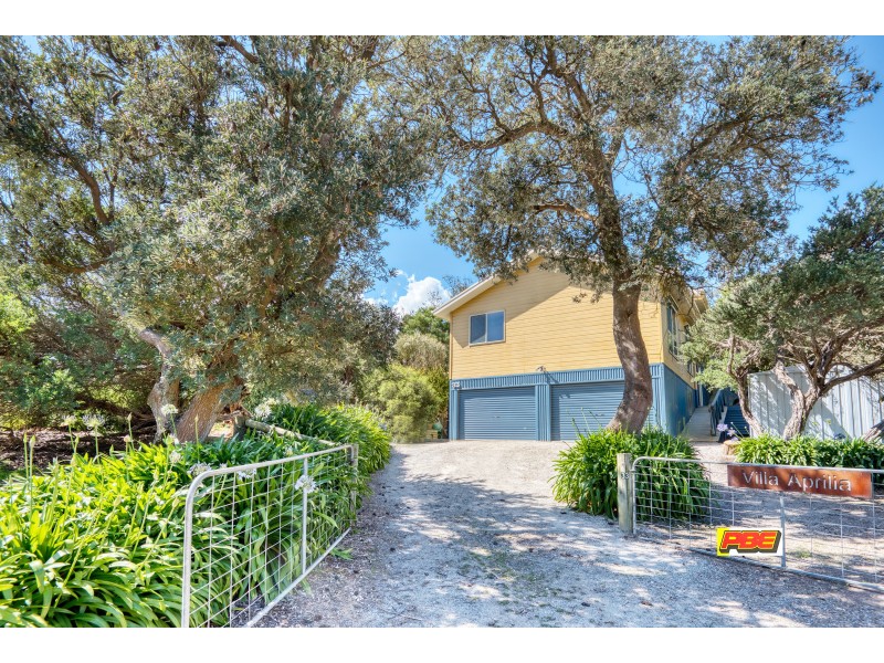 33 ST IVES CRESCENT, Venus Bay VIC 3956