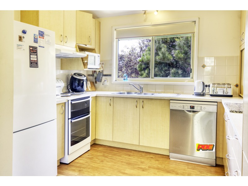 33 ST IVES CRESCENT, Venus Bay VIC 3956