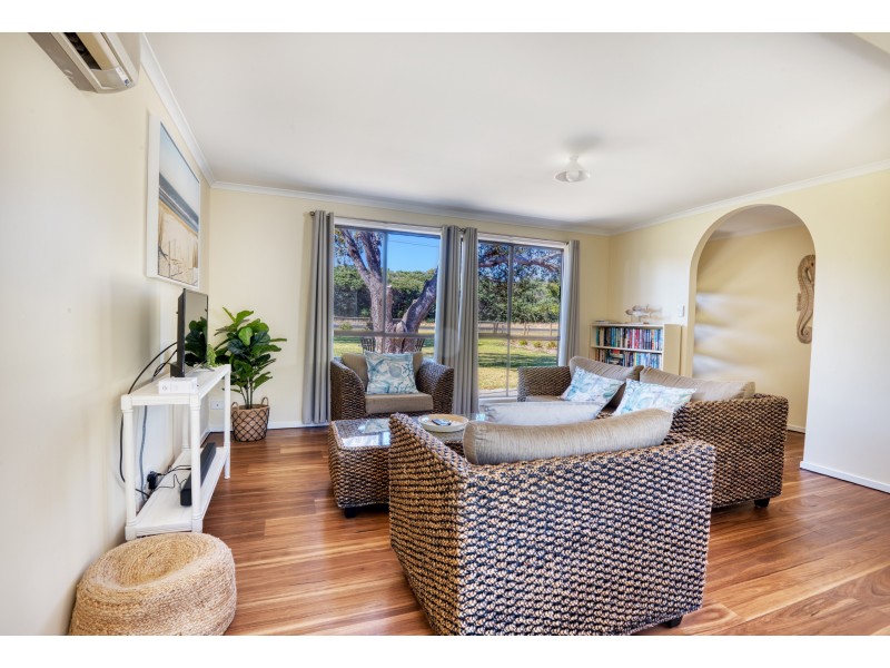 100 CANTERBURY ROAD, Venus Bay VIC 3956