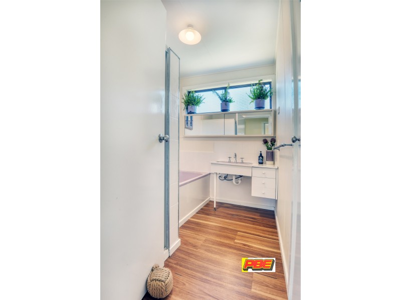 100 CANTERBURY ROAD, Venus Bay VIC 3956