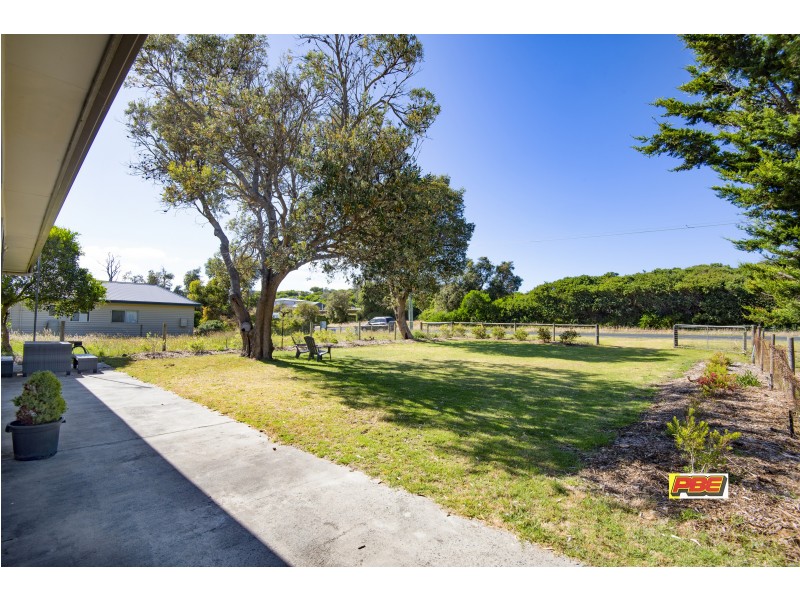 100 CANTERBURY ROAD, Venus Bay VIC 3956