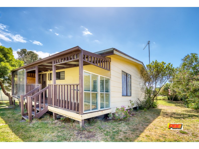 29 CENTRE ROAD, Venus Bay VIC 3956