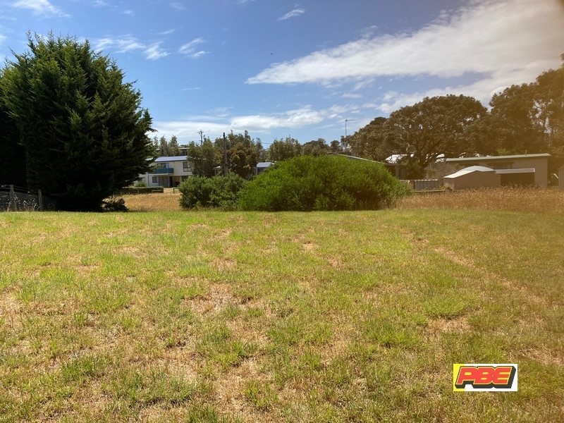 42 ALFRED CRESCENT, Venus Bay VIC 3956