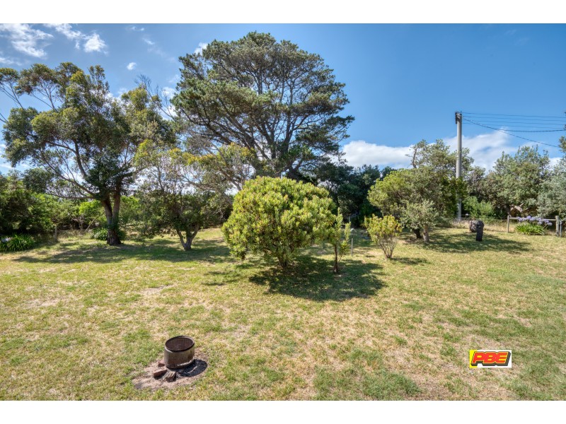 22-24 BLACK AVENUE, Venus Bay VIC 3956