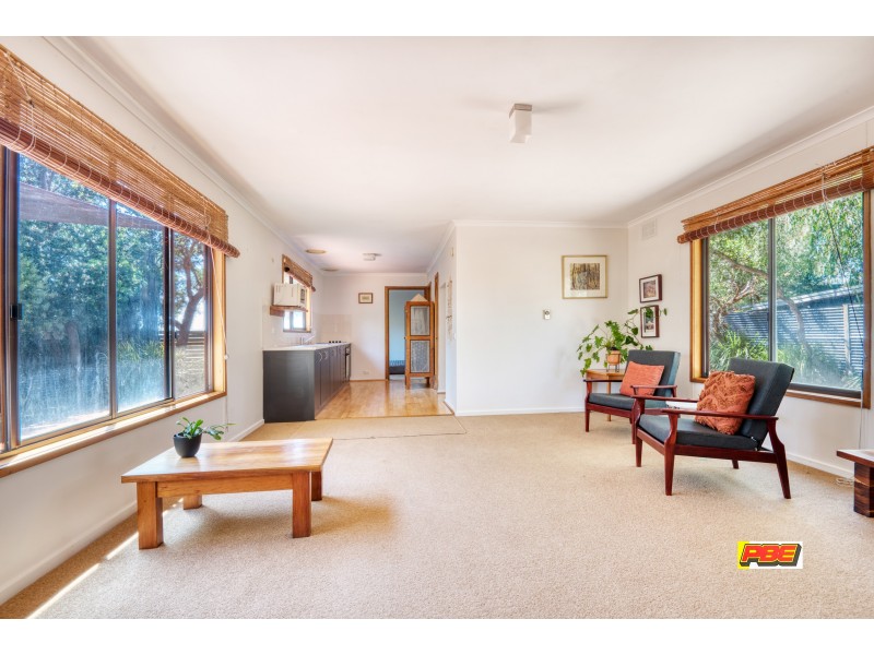 44 CENTRE ROAD, Venus Bay VIC 3956
