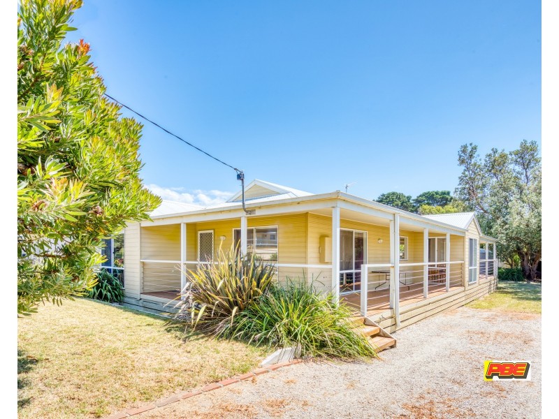 7 RODNEY AVENUE, Venus Bay VIC 3956