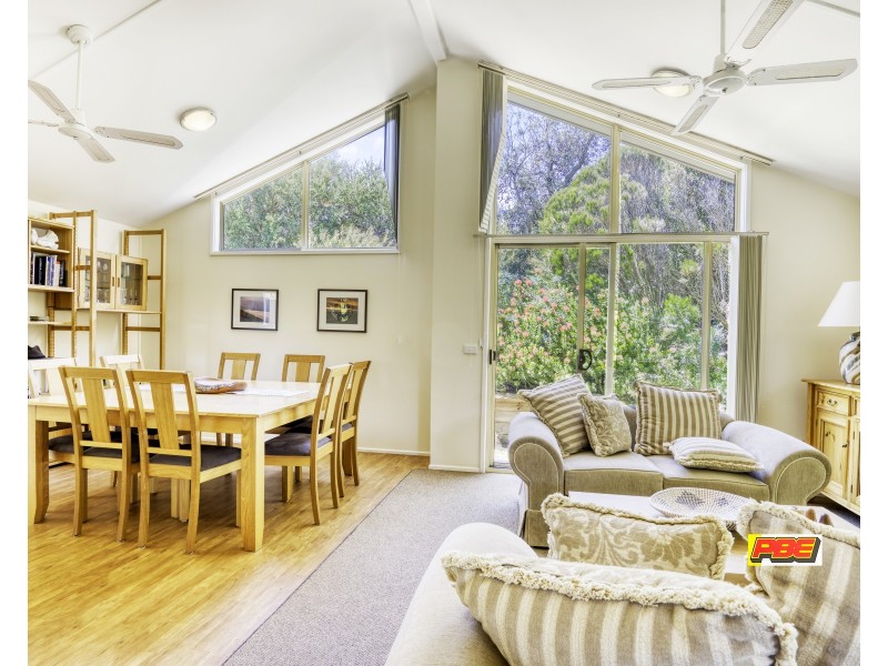 33.. ST IVES CRESCENT, Venus Bay VIC 3956