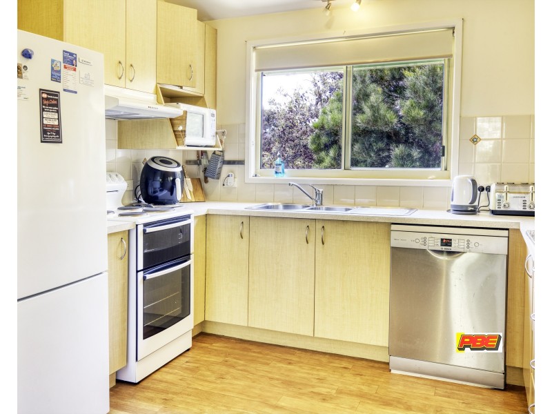 33.. ST IVES CRESCENT, Venus Bay VIC 3956