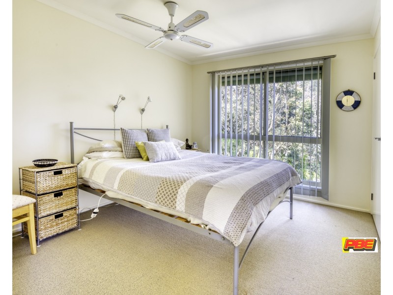 33.. ST IVES CRESCENT, Venus Bay VIC 3956