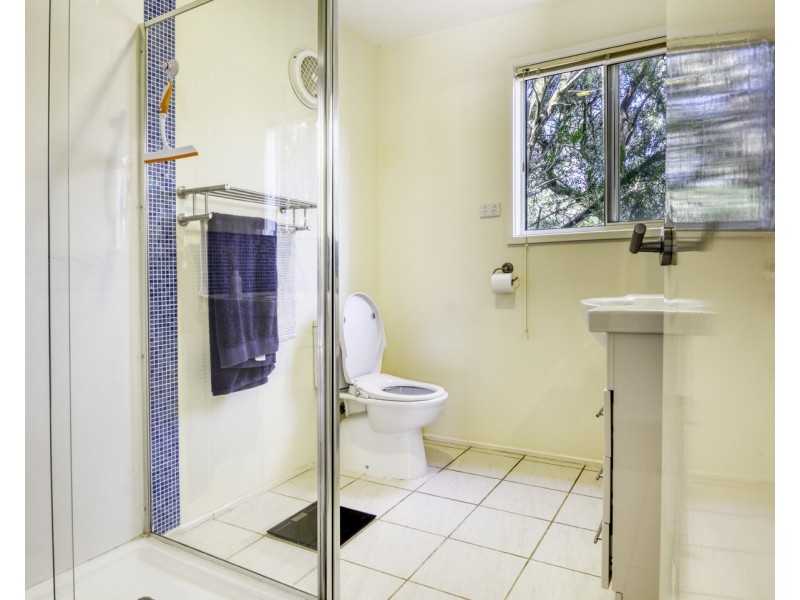 33.. ST IVES CRESCENT, Venus Bay VIC 3956