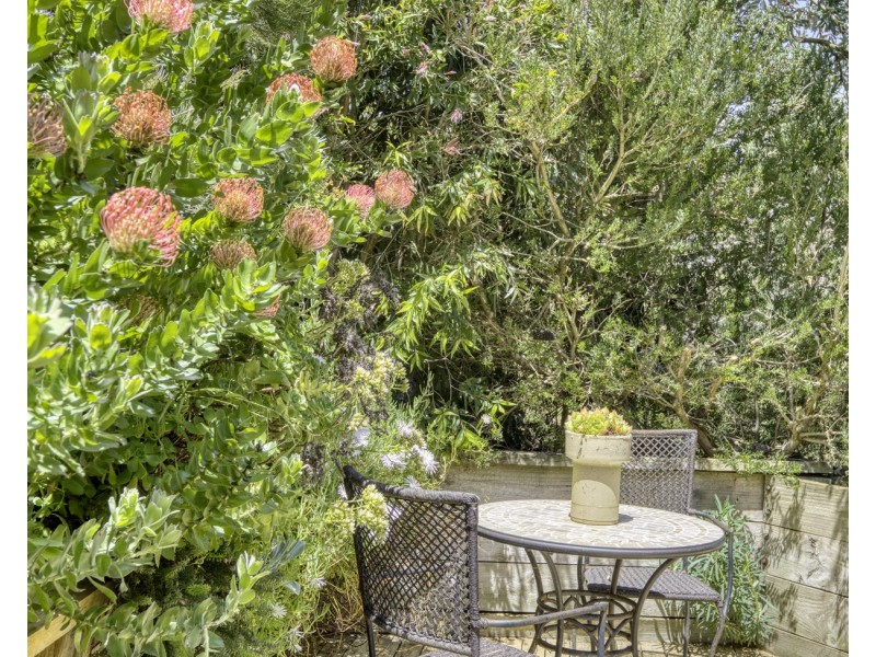 33.. ST IVES CRESCENT, Venus Bay VIC 3956