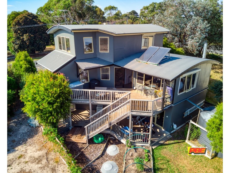 33 FISHERMANS ROAD, Venus Bay VIC 3956