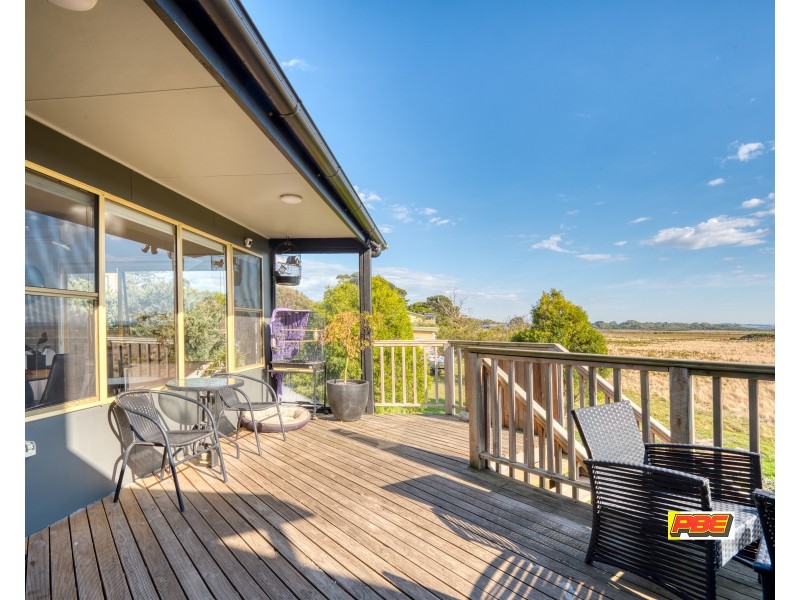 33 FISHERMANS ROAD, Venus Bay VIC 3956