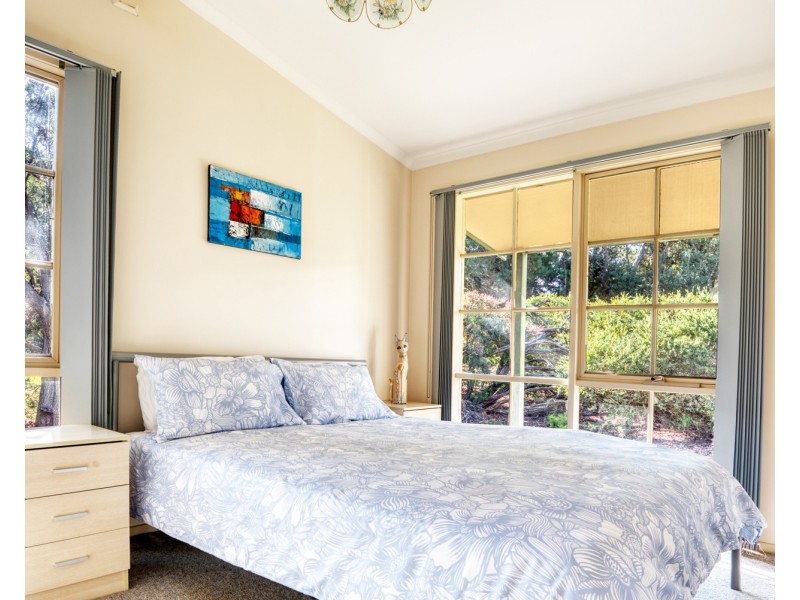 90 JUPITER BOULEVARD, Venus Bay VIC 3956