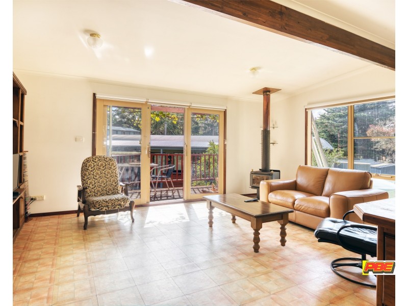 8 CRICHTON CRESCENT, Venus Bay VIC 3956