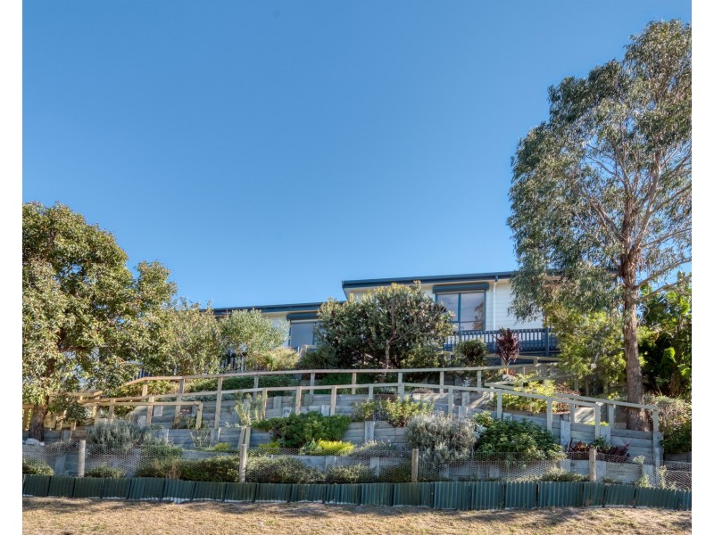 2-4 ALFRED CRESCENT, Venus Bay VIC 3956