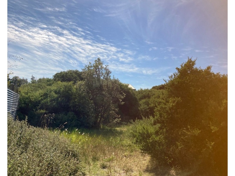 74 CANTERBURY ROAD, Venus Bay VIC 3956