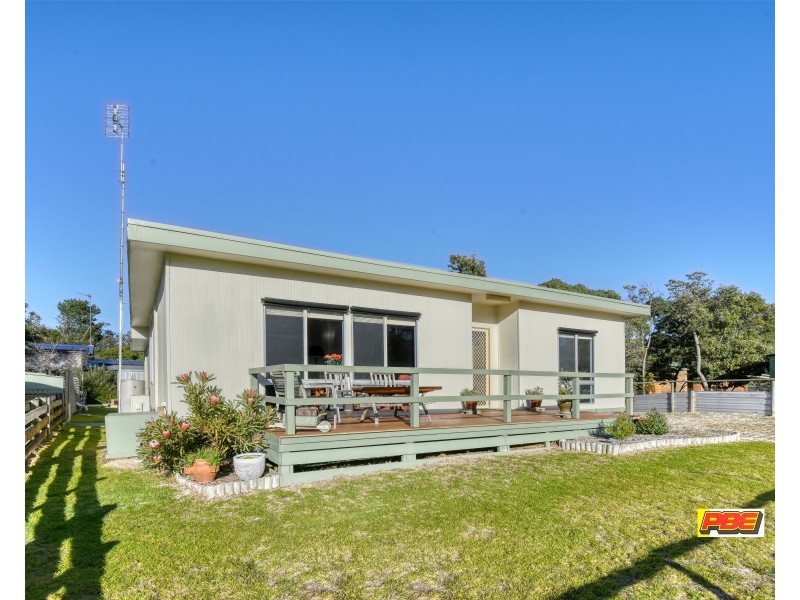 126 JUPITER BOULEVARD, Venus Bay VIC 3956