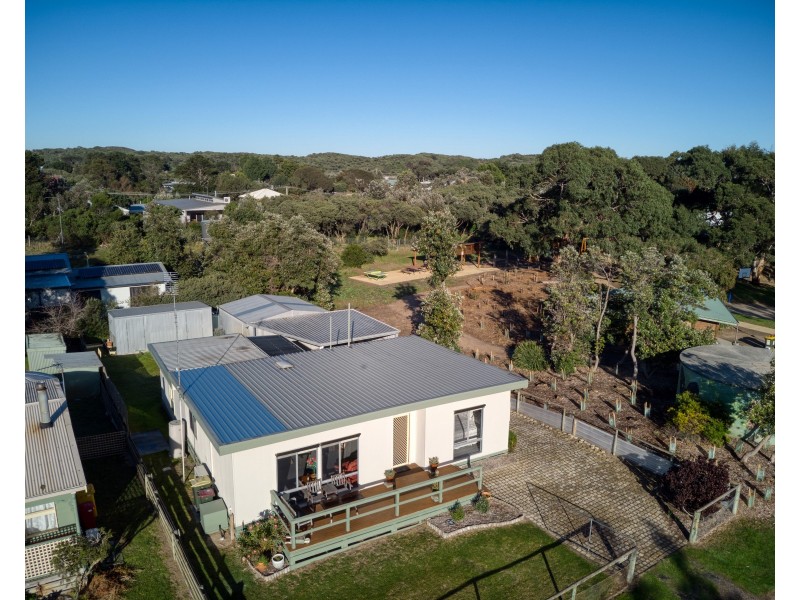 126 JUPITER BOULEVARD, Venus Bay VIC 3956