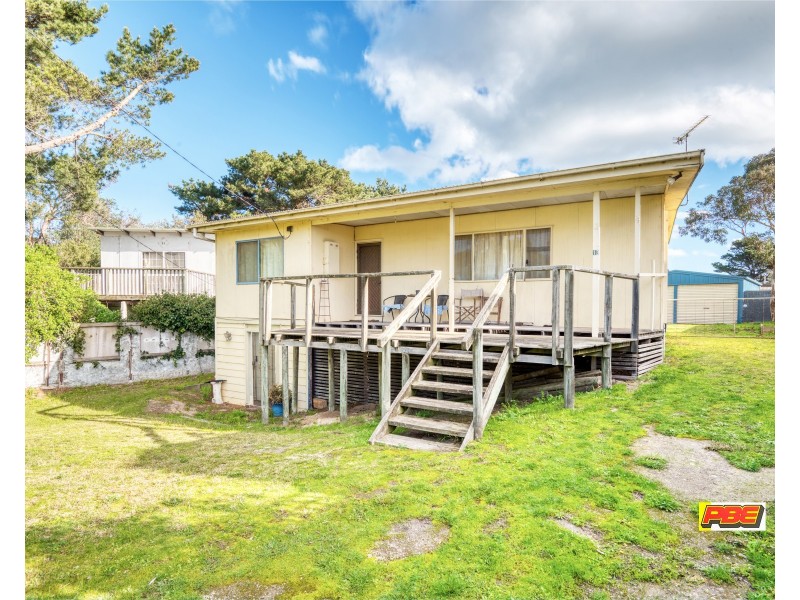 13 AUSTIN AVENUE, Venus Bay VIC 3956