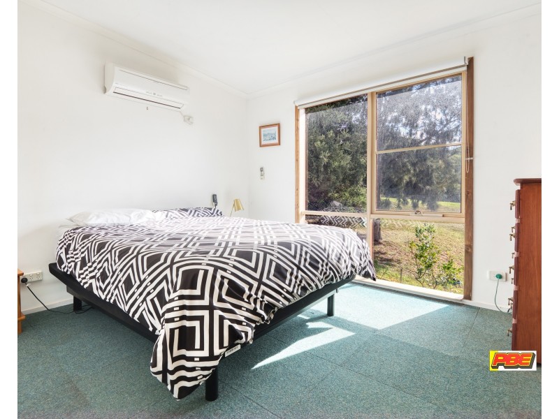 8. CRICHTON CRESCENT, Venus Bay VIC 3956