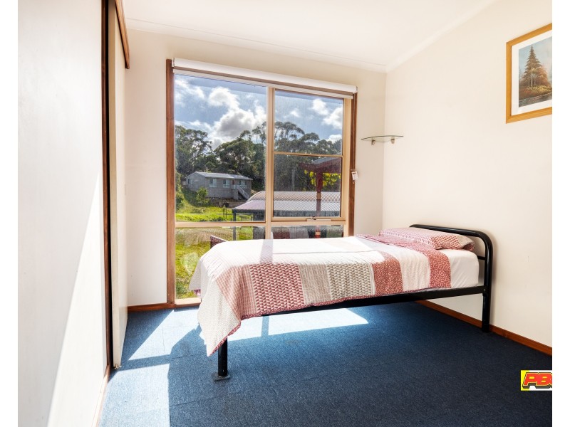 8. CRICHTON CRESCENT, Venus Bay VIC 3956