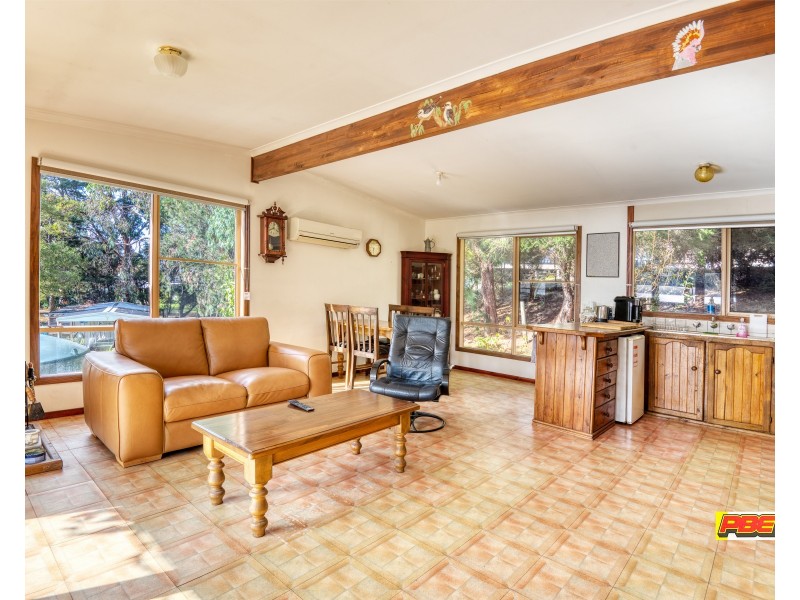 8. CRICHTON CRESCENT, Venus Bay VIC 3956