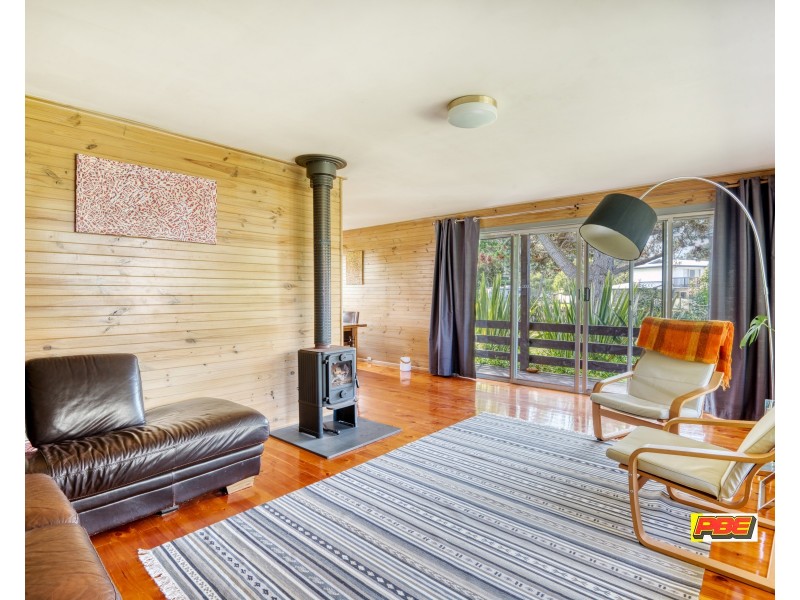 6 PARIS CRESCENT, Venus Bay VIC 3956