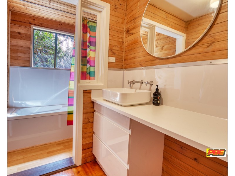 6 PARIS CRESCENT, Venus Bay VIC 3956