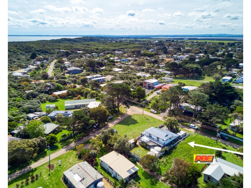 19 JUPITER BOULEVARD, Venus Bay VIC 3956