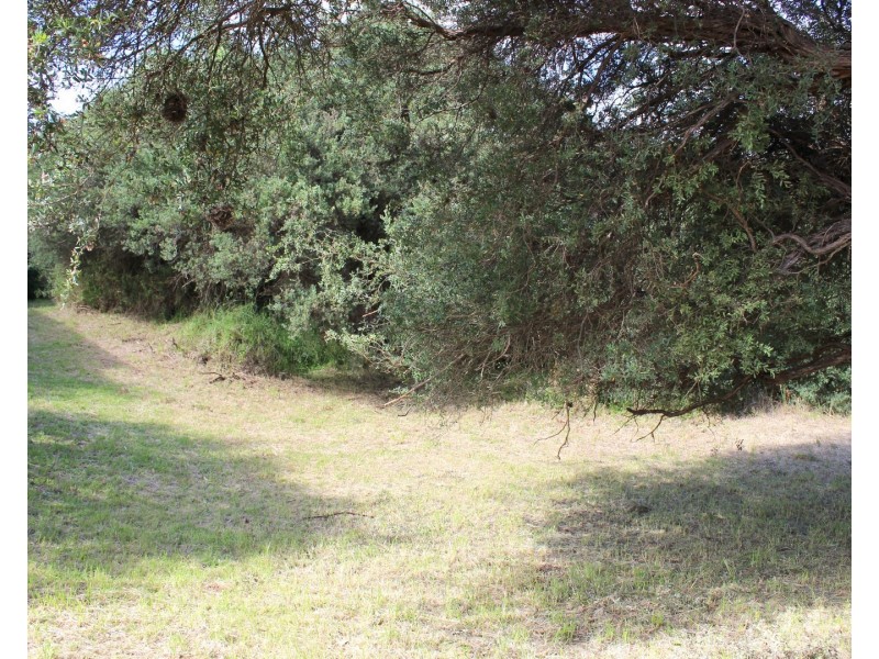 17 INLET VIEW ROAD, Venus Bay VIC 3956