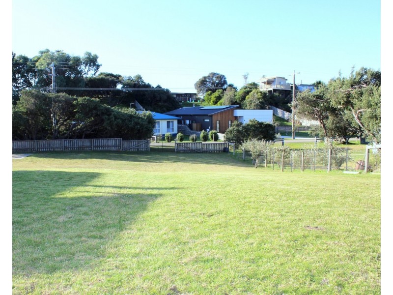 8 Louis Road, Venus Bay VIC 3956