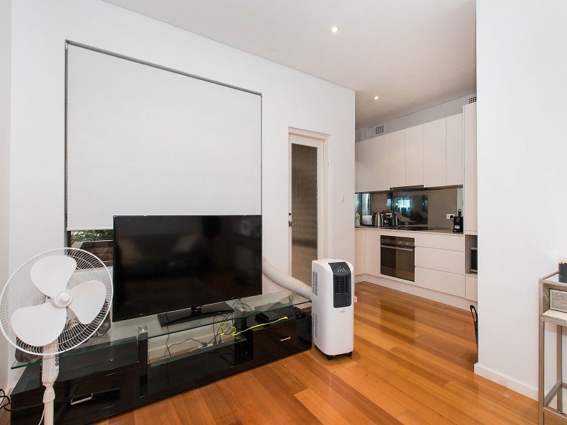 8/25 Gannon Avenue, Dolls Point NSW 2219