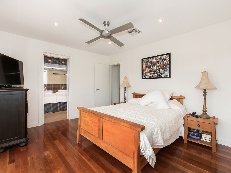 12 Duggan Crescent, Connells Point NSW 2221