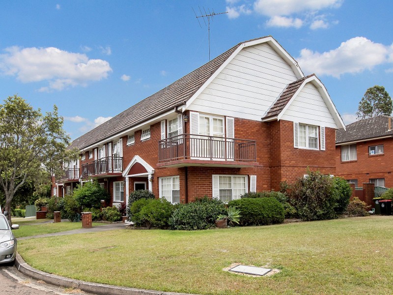 4/15 Parry Avenue, Narwee NSW 2209