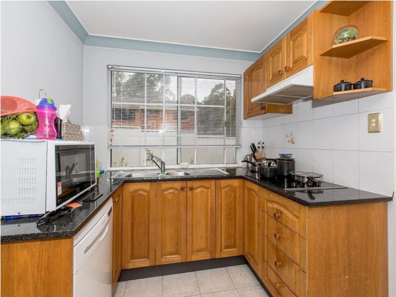 2/14 Taylor Close, Miranda NSW 2228