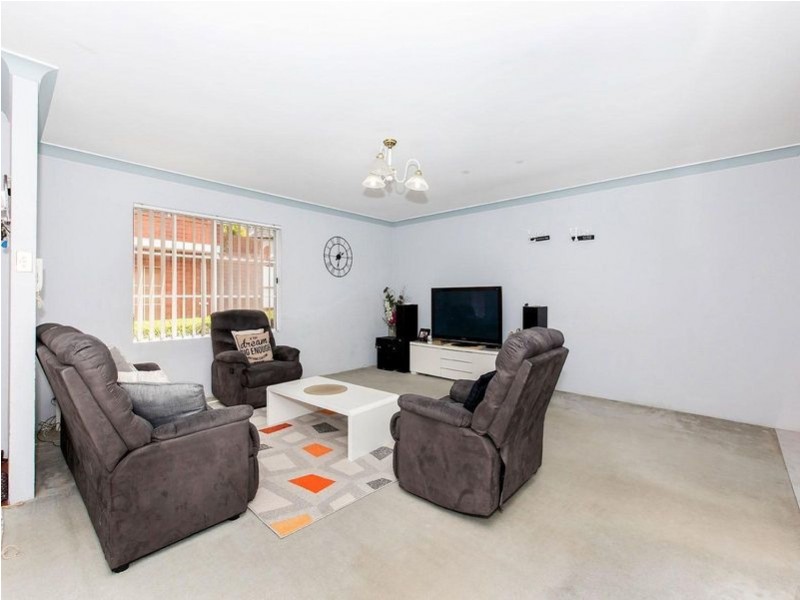 2/14 Taylor Close, Miranda NSW 2228