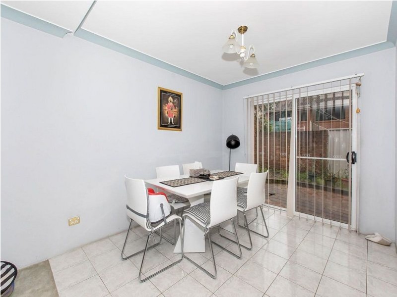 2/14 Taylor Close, Miranda NSW 2228