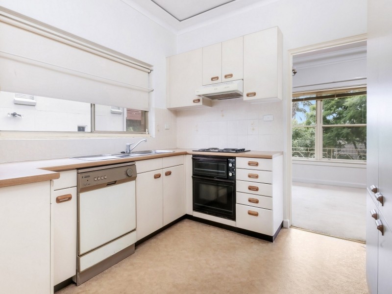 17 Queens Road, Connells Point NSW 2221