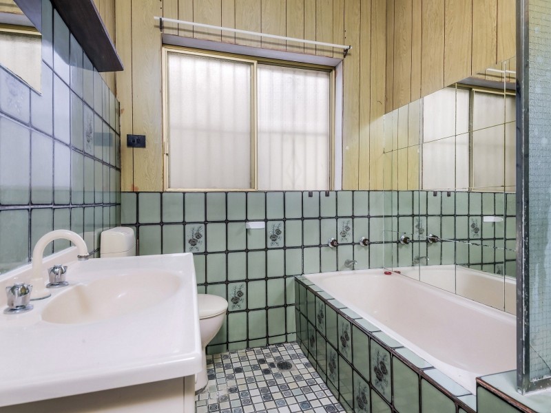 17 Queens Road, Connells Point NSW 2221