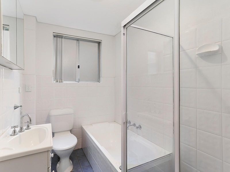 4/24 Queens Road, Brighton-le-sands NSW 2216