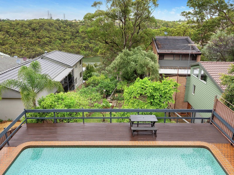 126 Lugarno Parade, Lugarno NSW 2210