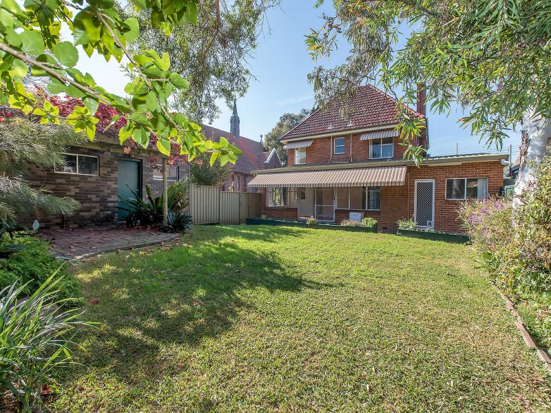 325 Rocky Point Road, Sans Souci NSW 2219