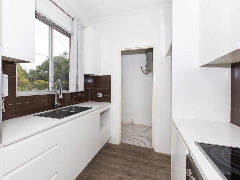 2/150 Queen Victoria Street, Bexley NSW 2207