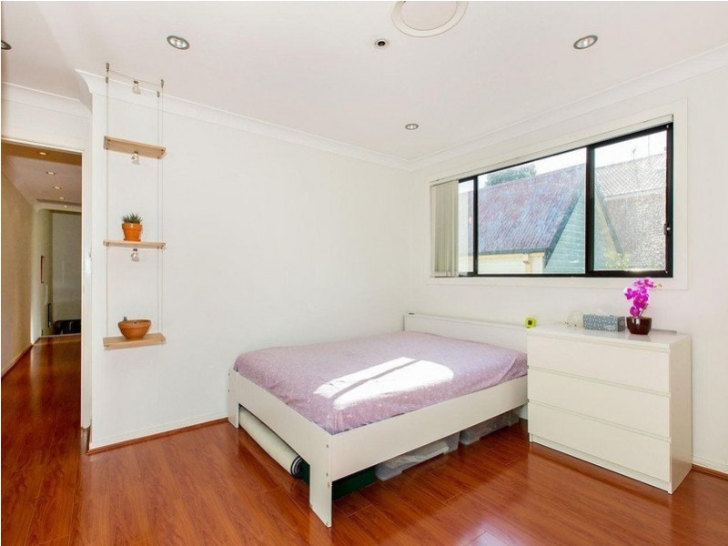 17 Universal Street, Mortdale NSW 2223