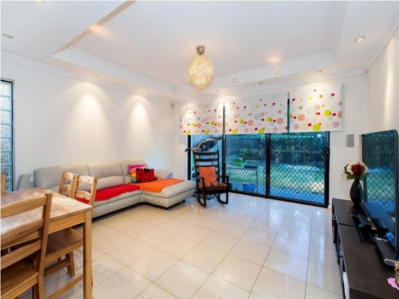 17 Universal Street, Mortdale NSW 2223