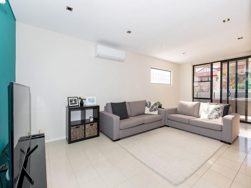 2/42 Melvin Street, Beverly Hills NSW 2209