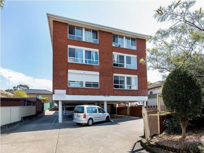 4/229 King Georges Road, Roselands NSW 2196