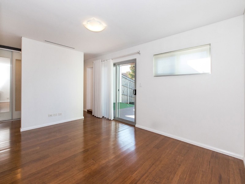 4/4 Florida Street, Sylvania NSW 2224